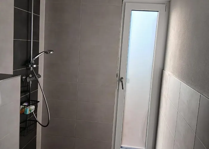 Gaestezimmer ホームステイ *