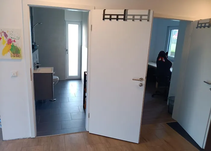 ホームステイ Gaestezimmer Diemelstadt